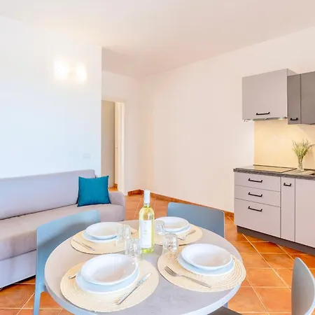 Apartahotel Isa-residence With Swimming-pool In Isola Rossa, With Air Conditioning And Private Outdoor Area 3*