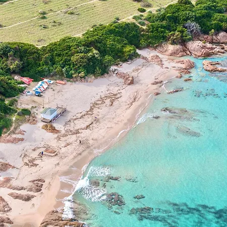 Isa-residence With Swimming-pool In Isola Rossa, With Air Conditioning And Private Outdoor Area アパートホテル 3*