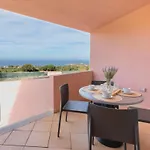 Ξενοδοχείο με διαμερίσματα Isa-residence With Swimming-pool In Isola Rossa, With Air Conditioning And Private Outdoor Area