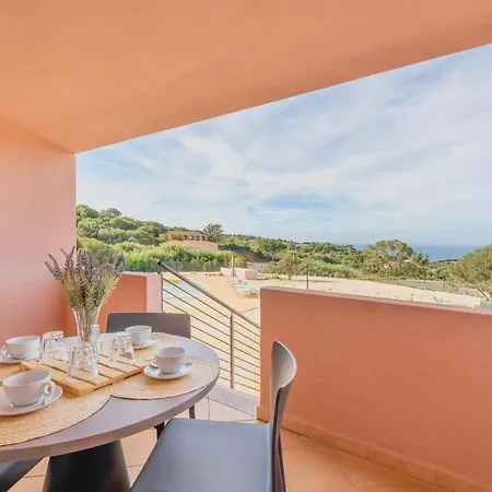 아파트호텔 Isa-residence With Swimming-pool In Isola Rossa, With Air Conditioning And Private Outdoor Area 3*