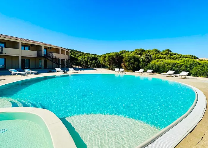 Apartmanhotel Isa-residence With Swimming-pool In Isola Rossa, With Air Conditioning And Private Outdoor Area 3*