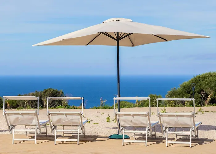 Apartmanhotel Isa-residence With Swimming-pool In Isola Rossa, With Air Conditioning And Private Outdoor Area