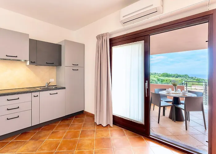 Isa-residence With Swimming-pool In Isola Rossa, With Air Conditioning And Private Outdoor Area 3*